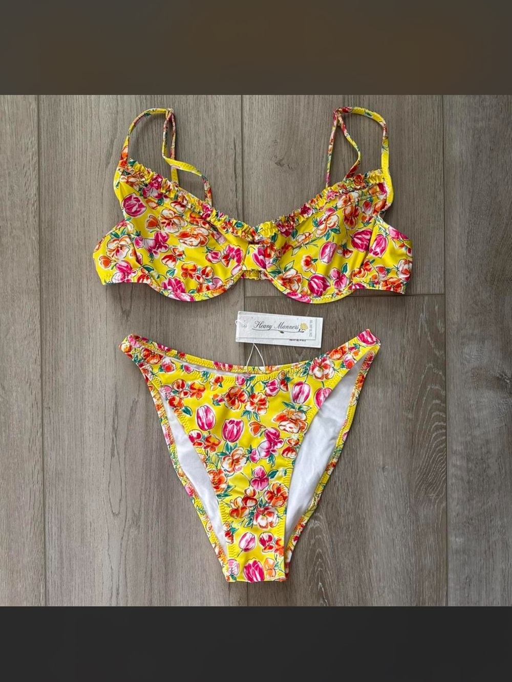‘Miss Bahamas’ Set / Bundle - Picture 6 of 6